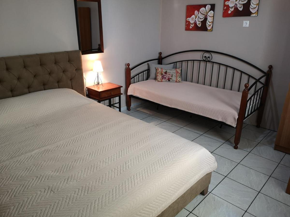Venice Deluxe Studios Пефкари Экстерьер фото