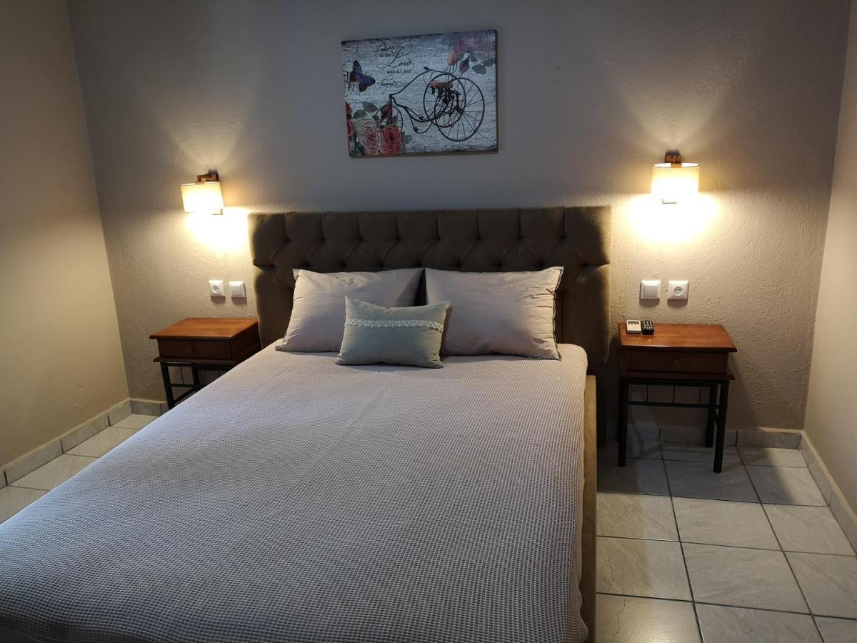 Venice Deluxe Studios Пефкари Экстерьер фото