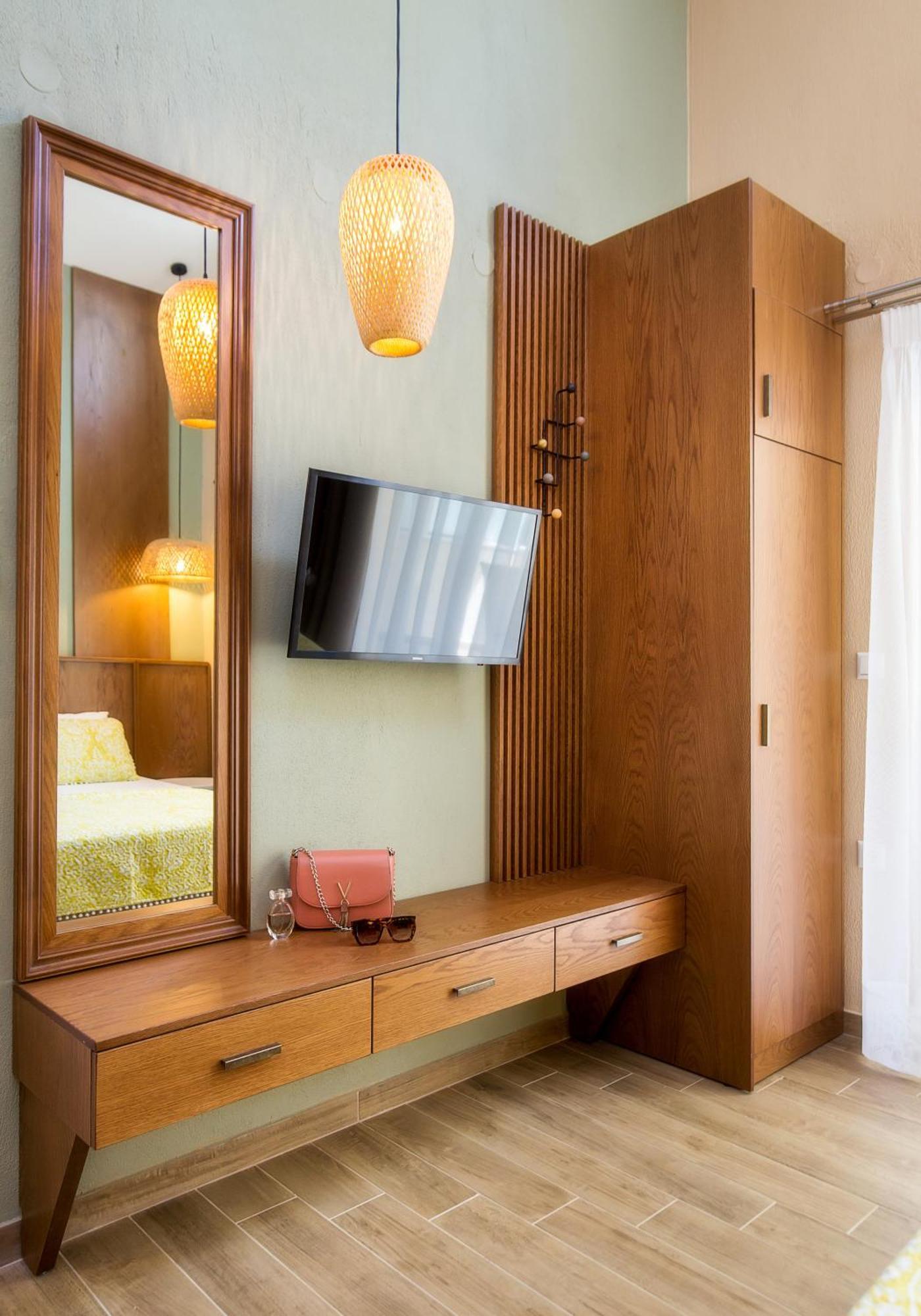 Venice Deluxe Studios Пефкари Экстерьер фото