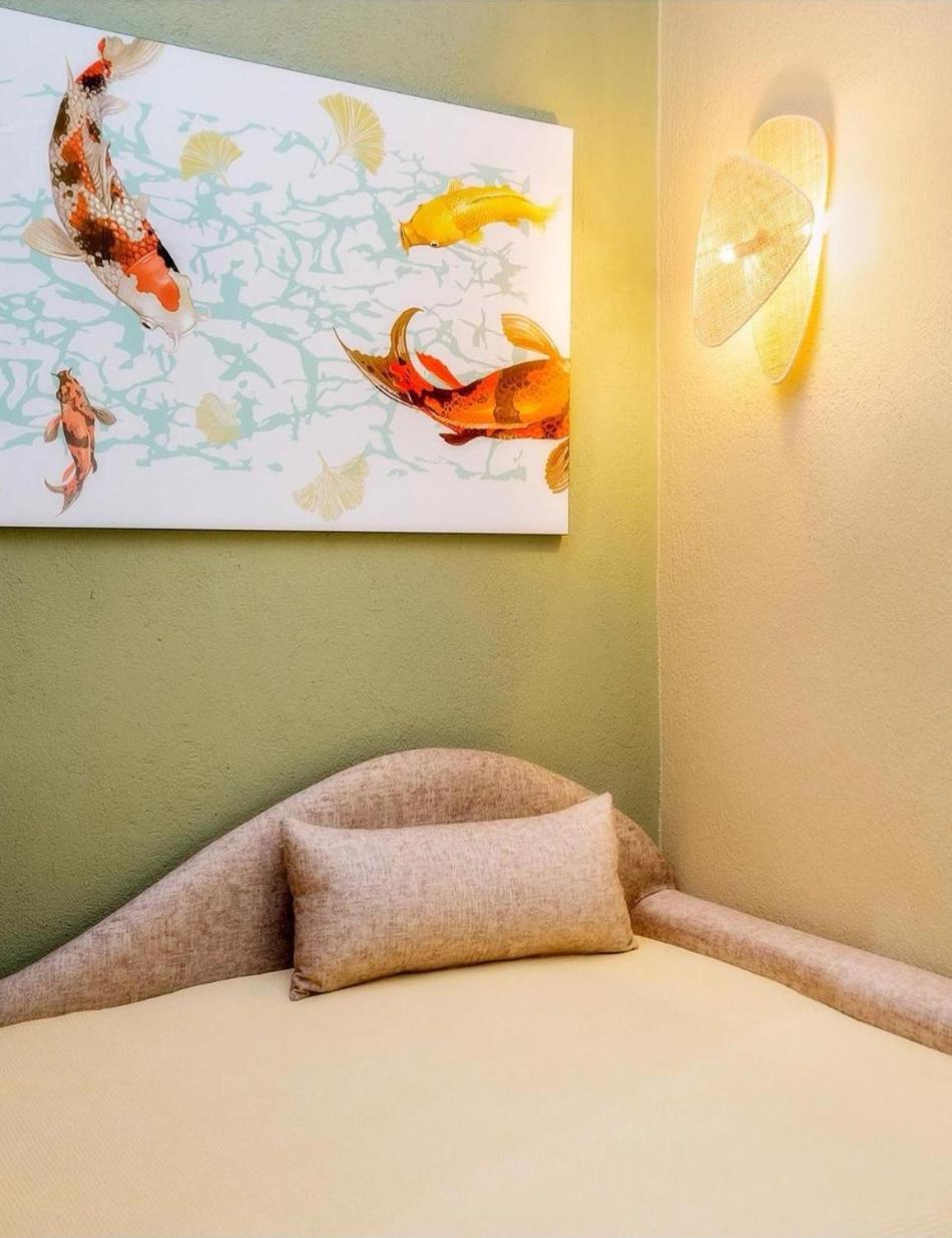 Venice Deluxe Studios Пефкари Номер фото