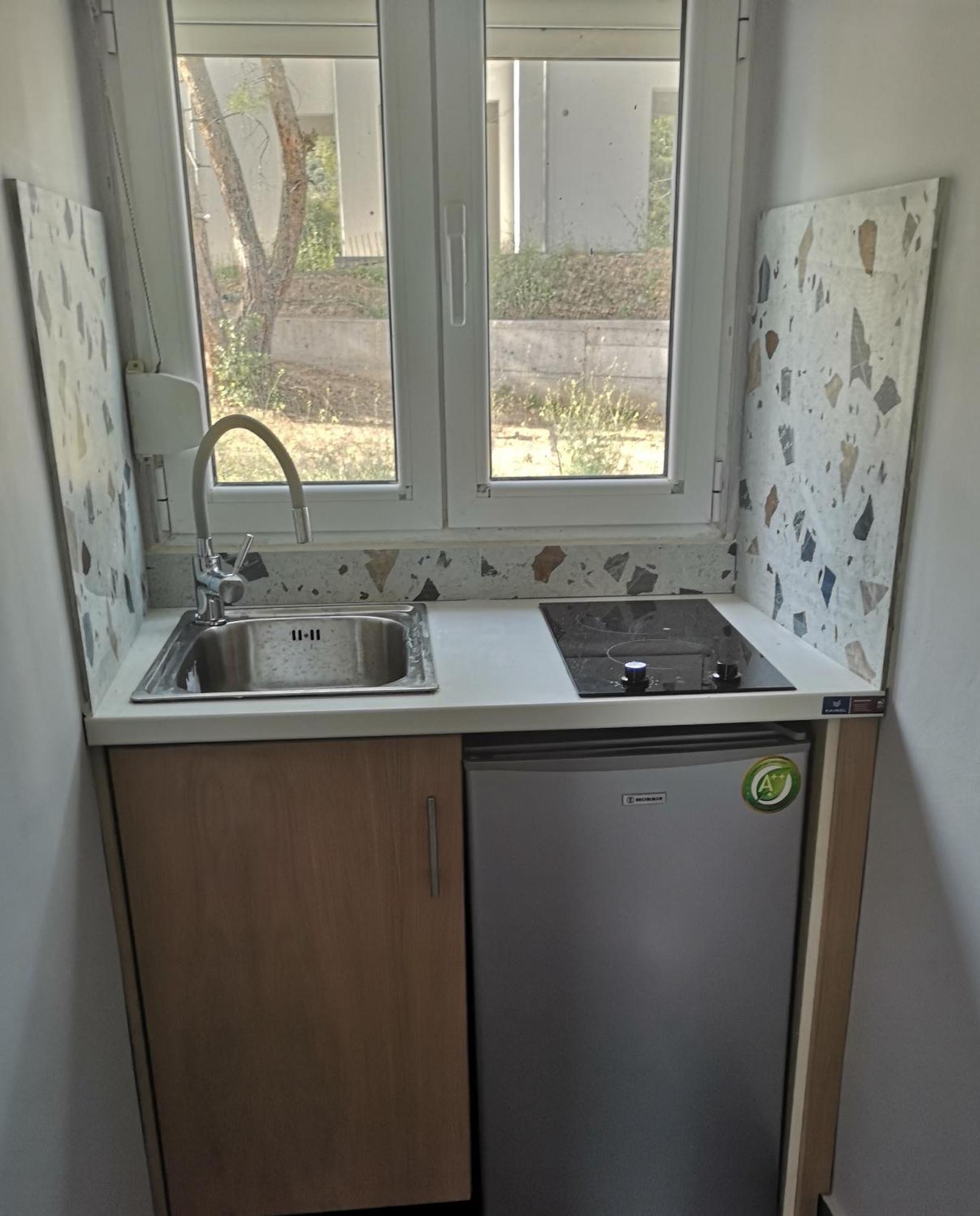 Venice Deluxe Studios Пефкари Экстерьер фото