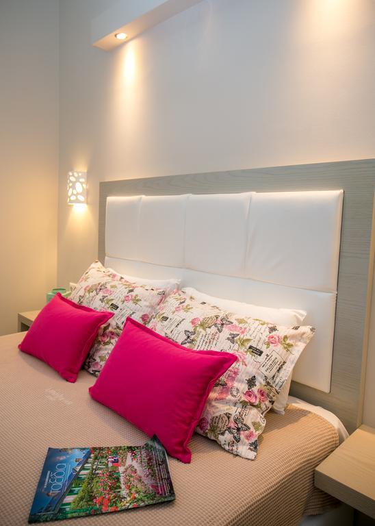 Venice Deluxe Studios Пефкари Экстерьер фото