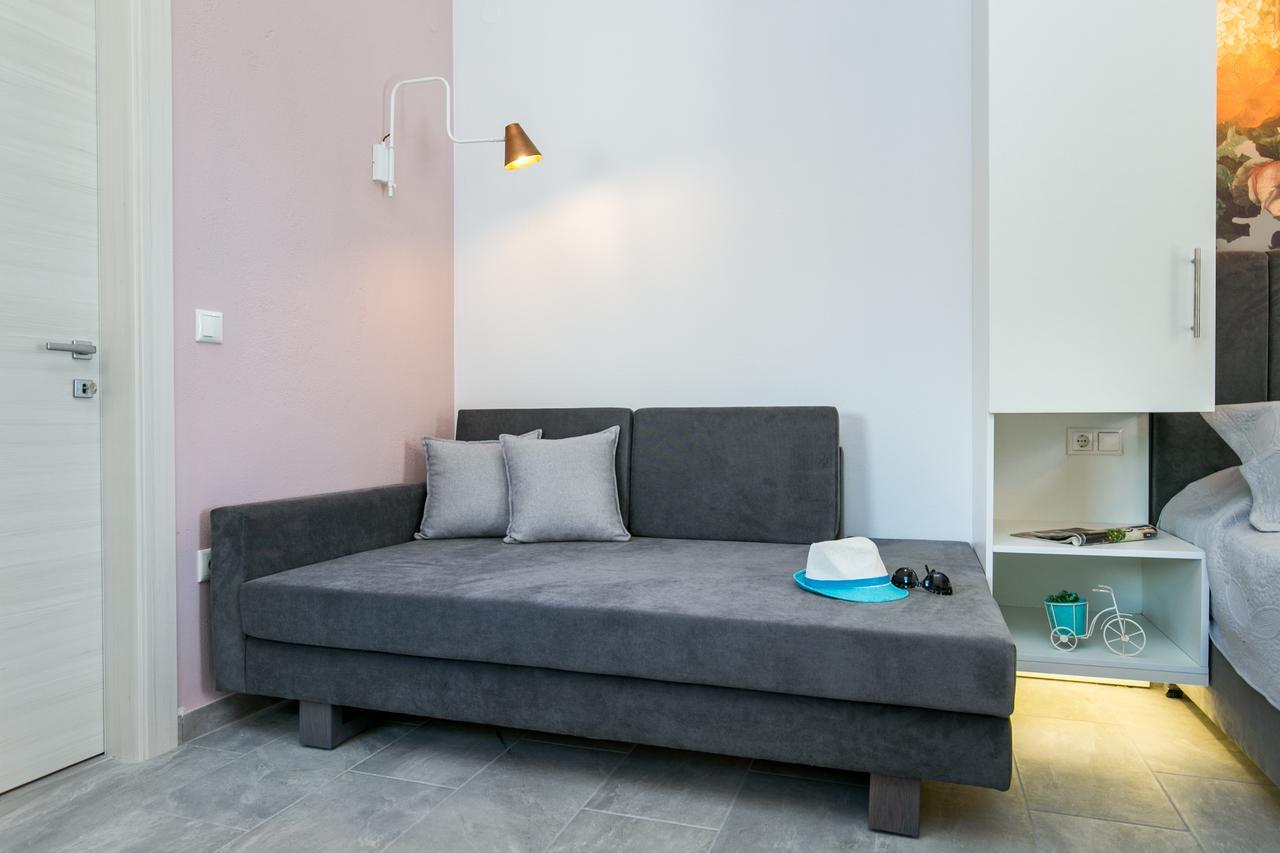 Venice Deluxe Studios Пефкари Экстерьер фото